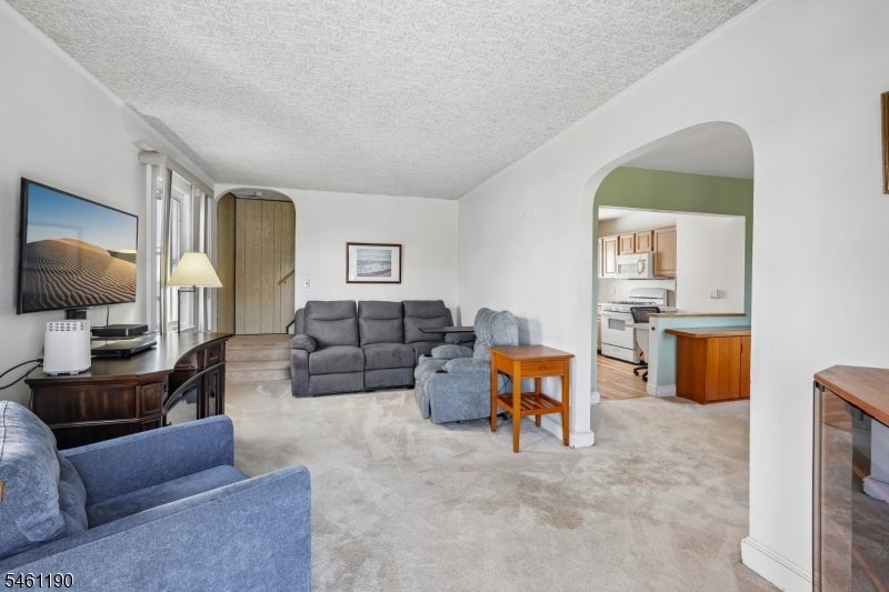 146 Bergen Ave