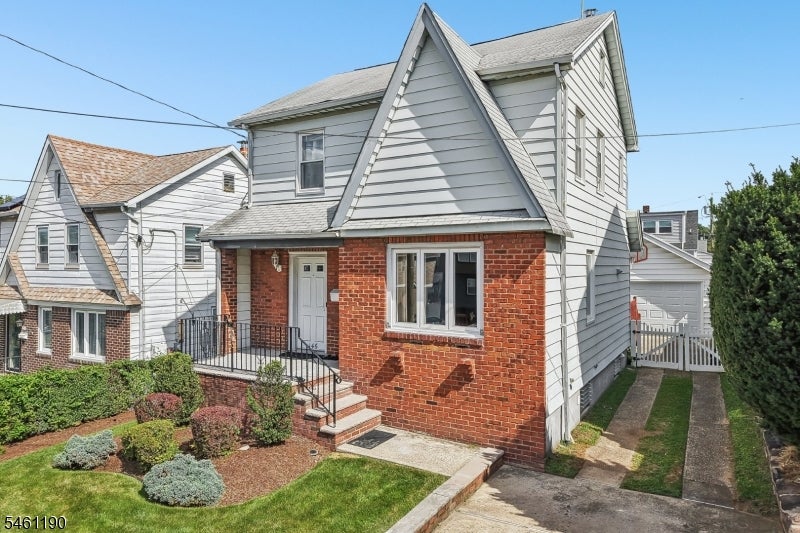 146 Bergen Ave