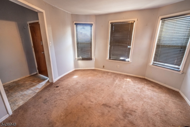 137 Palm St