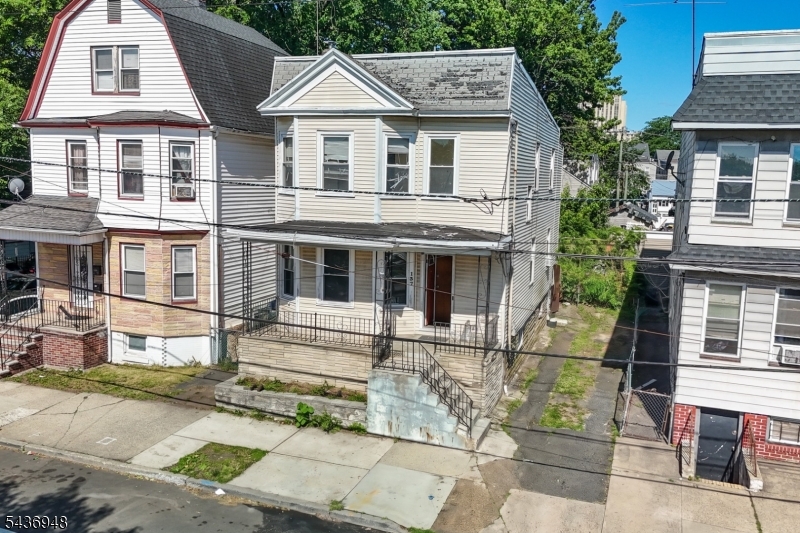 137 Palm St