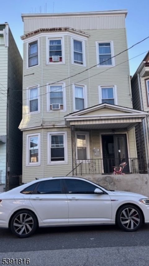 228 Patterson St 1 Harrison Town NJ 07029