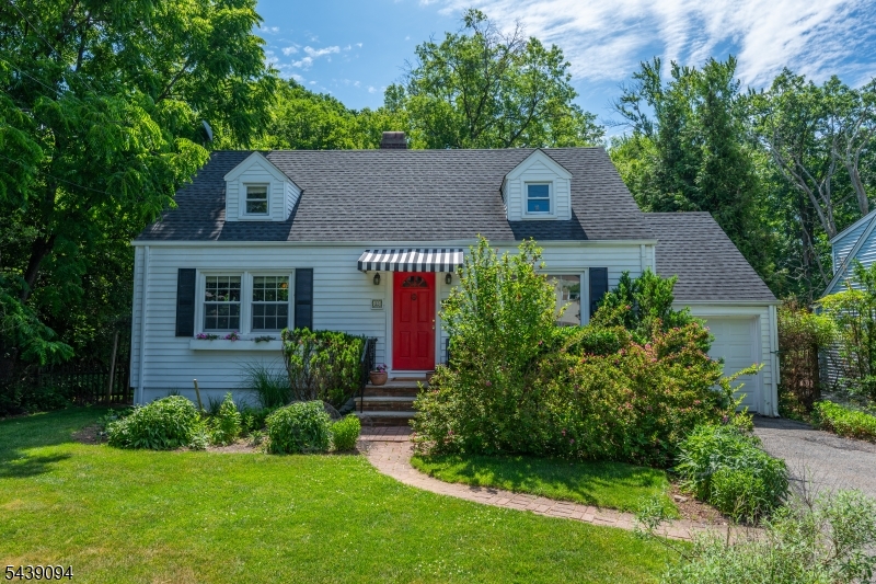 33 Glenview Dr