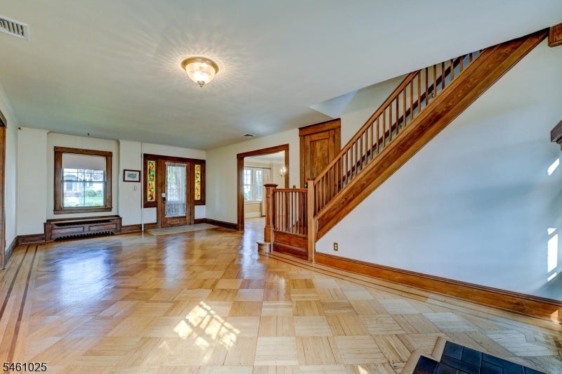 648 Arlington Ave
