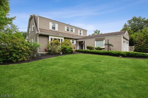 16 Glenwood Way West Caldwell Twp. NJ 07006