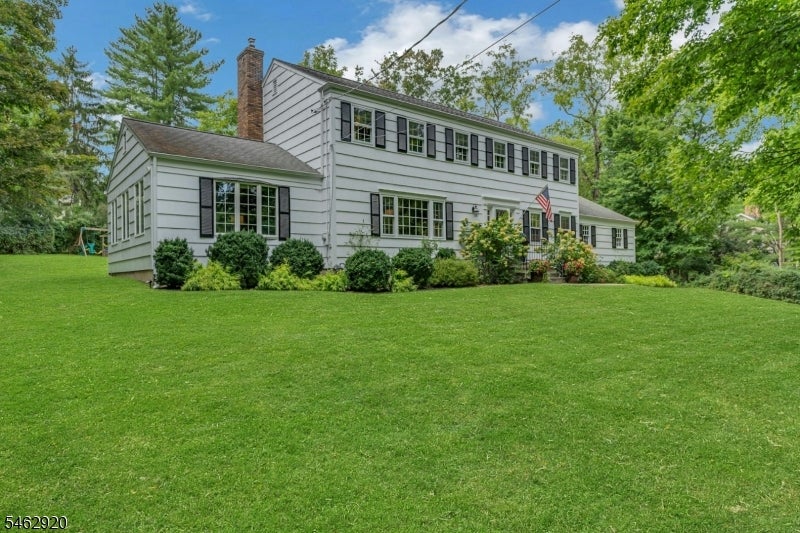 122 N Maple Ave