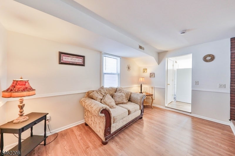 36B Bennett St 36B