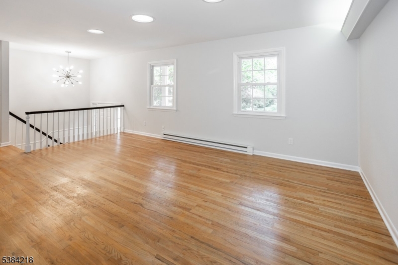 2 Hadley Way