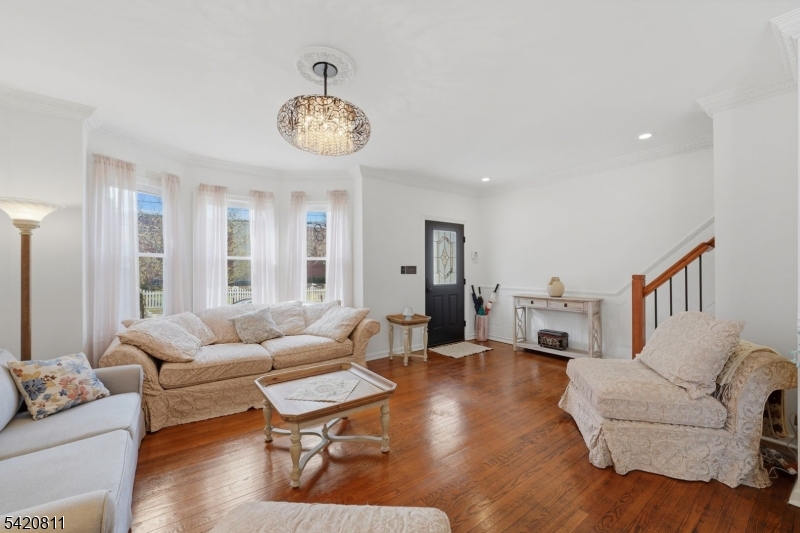 385 Berkeley Ave