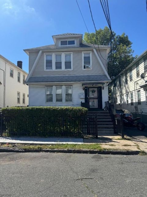 15 Walter Pl Irvington Twp. NJ 07111