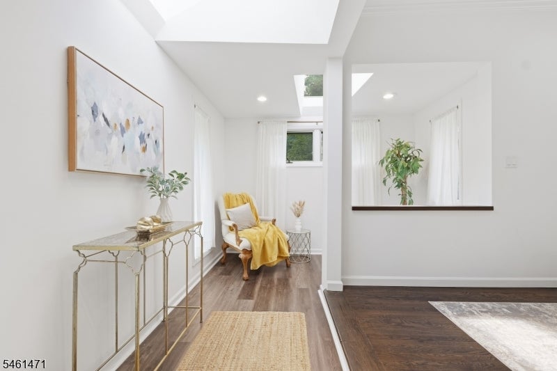 143 Veazy St