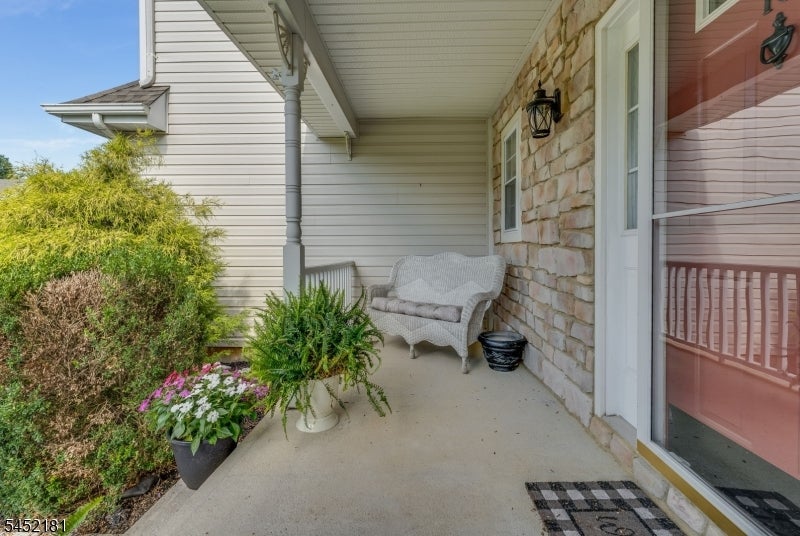13 Grant Way