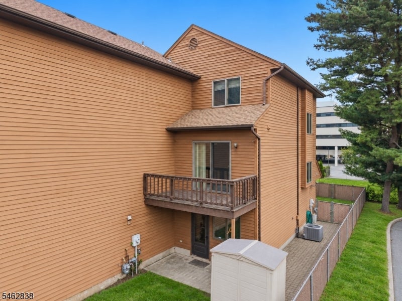 140 Allwood Rd E