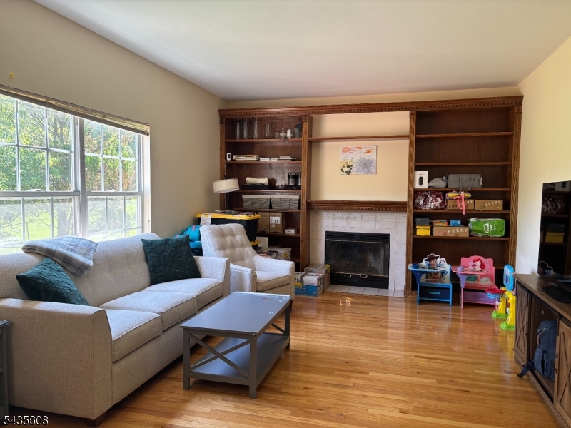 12 Colmart Way