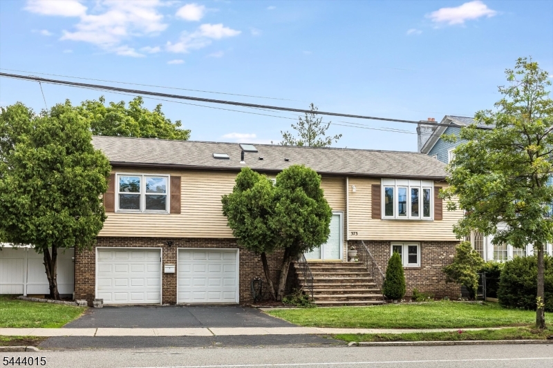 373 Orange Rd