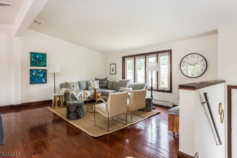 373 Orange Rd