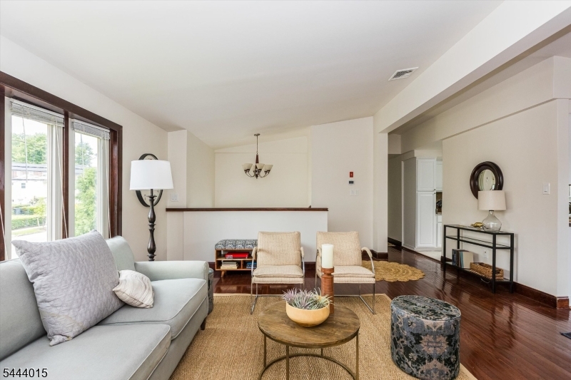 373 Orange Rd