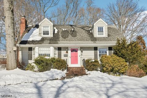 27 Archung Rd Wayne Twp. NJ 07470