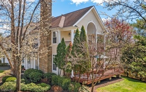 Photo of 601 Lindabury Ln, Tewksbury, NJ 07979 (MLS # 3995457)