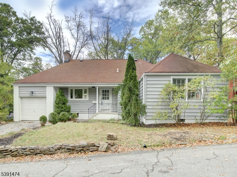 712 Northfield Ave