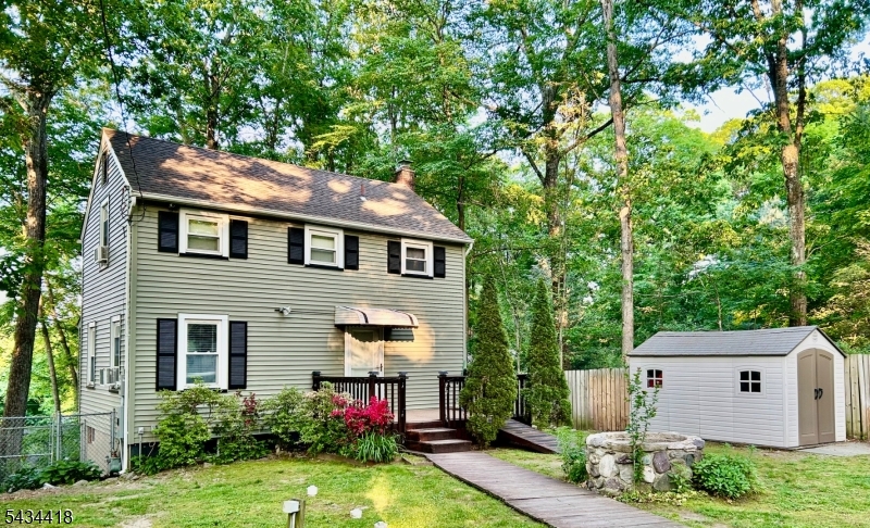 17 Highland Rd
