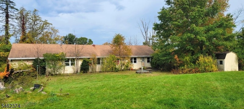 138 Mountain Ave