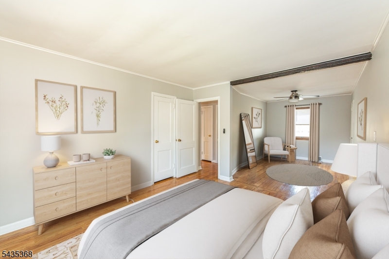 3 Vivian Ct