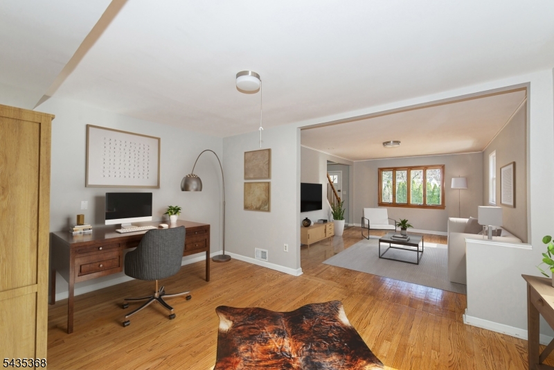 3 Vivian Ct