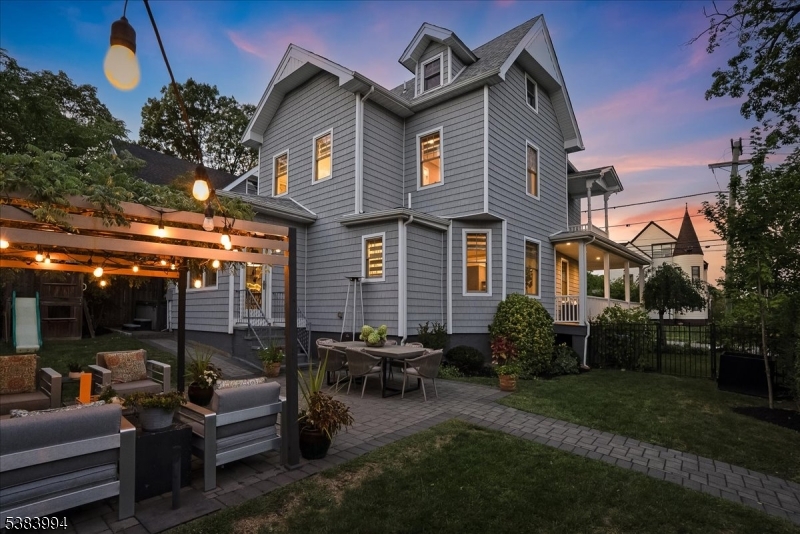 149 Walnut St