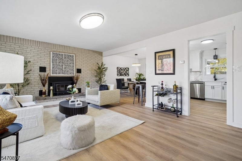 26 Chestnut Tree Dr