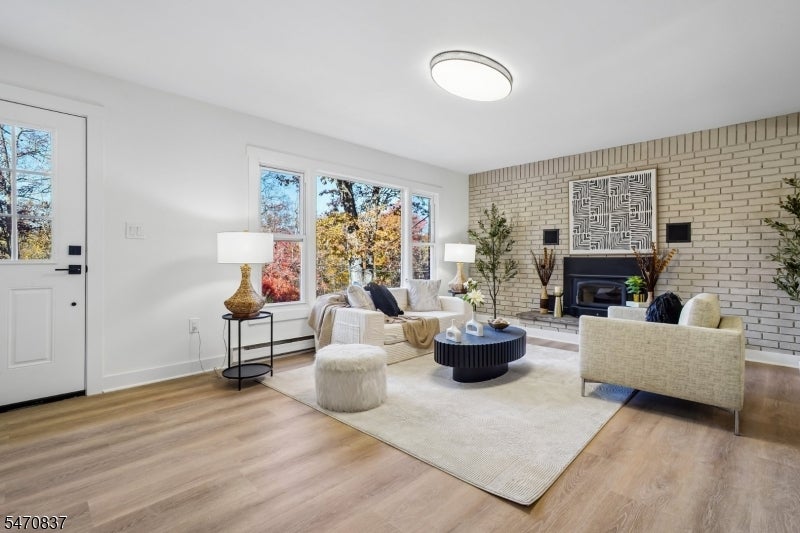26 Chestnut Tree Dr