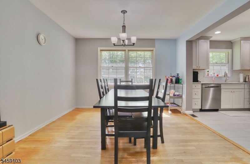 93 Summit Ct