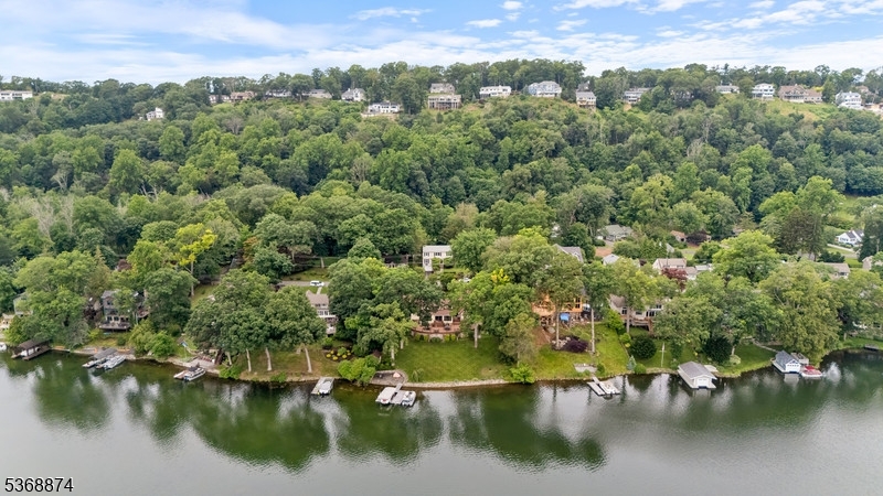 36 Oakwood Trl