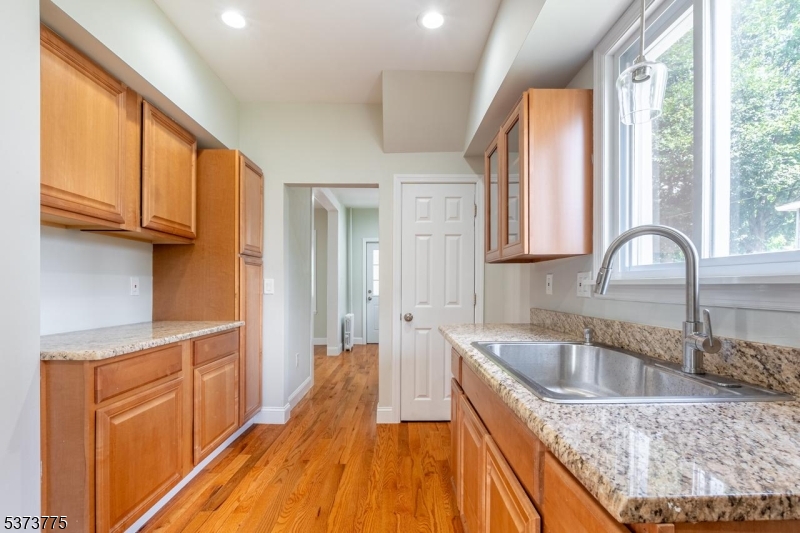 9 Overpeck Ave