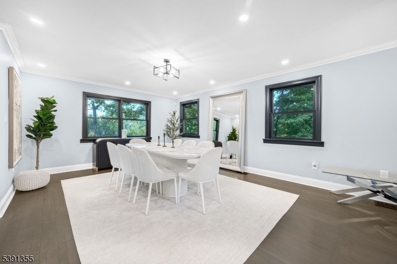 160 Grandview Ave