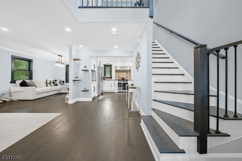160 Grandview Ave