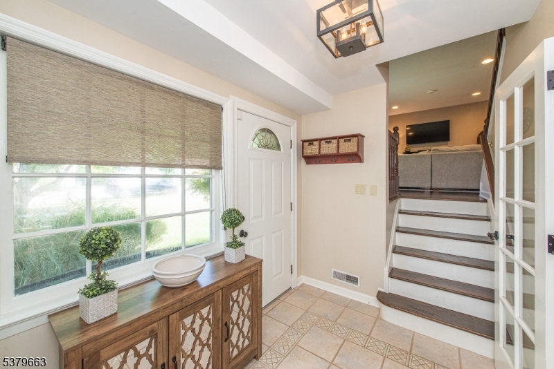 5 Midwood Ave