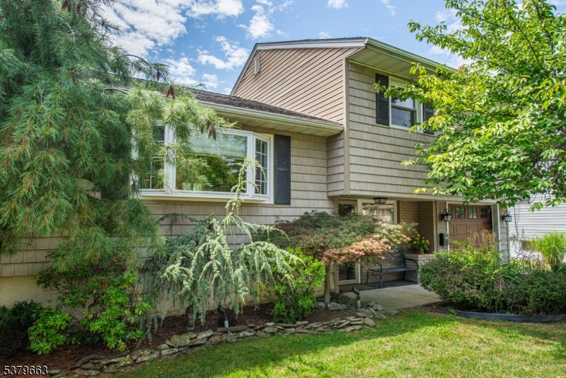 5 Midwood Ave