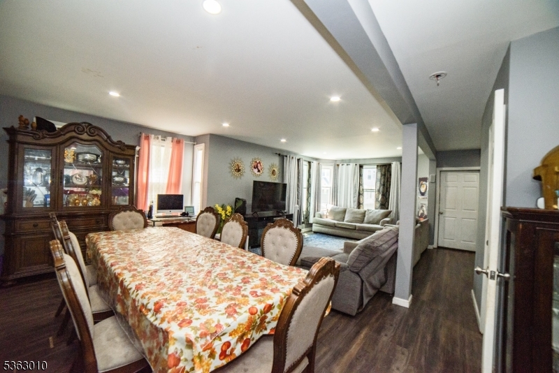544 Prospect St