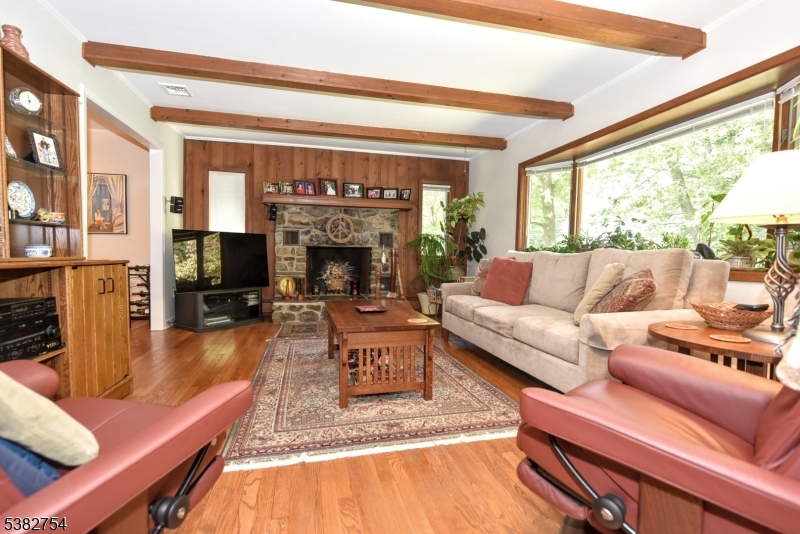 4 Dogwood Trail