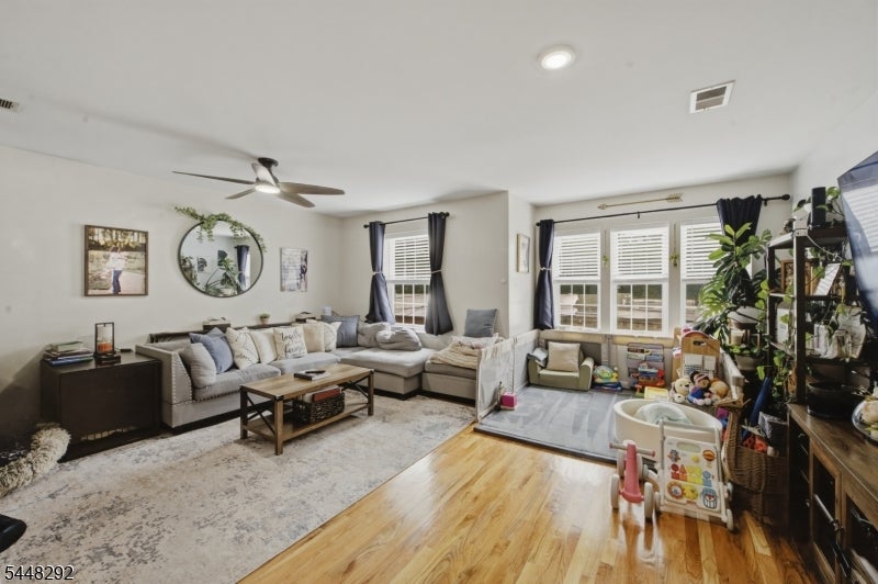 149 Bellair Pl