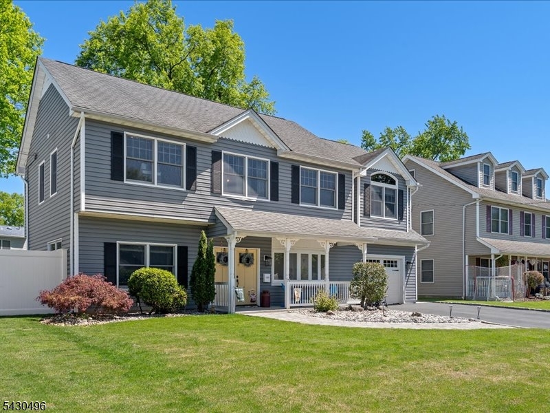 71 Bergen Dr