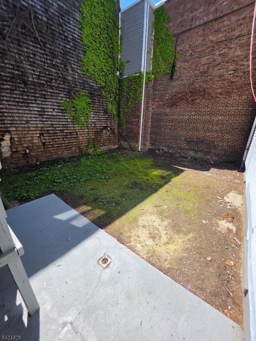 91 Belmont Ave 2