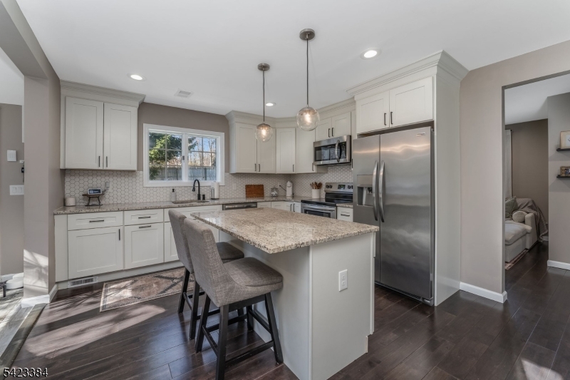 111 Lommason Glen Rd