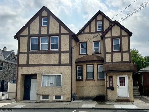 54 Stuyvesant Ave Lyndhurst Twp. NJ 07071