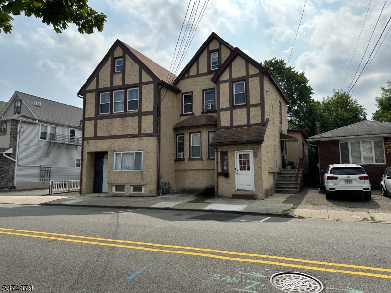 54 Stuyvesant Ave