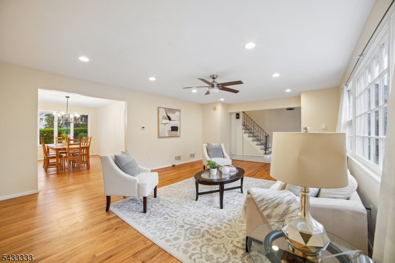 3 Carol Ct
