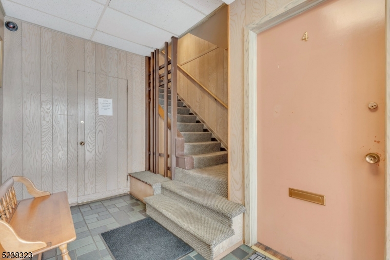 543 Valley Rd Unit 4