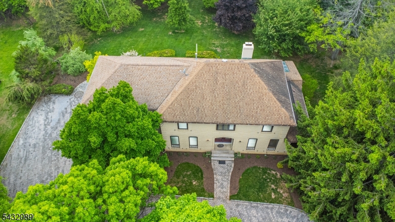 104 Shrewsbury Dr