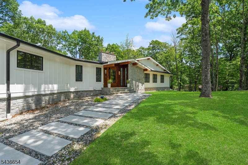 9 Hilltop Rd