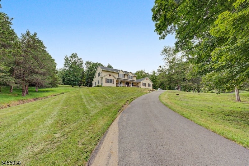 105 Nightingale Rd